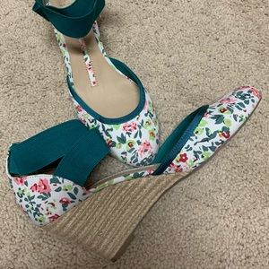 New Directions Elastic Ankle Strap Wedge Sandals